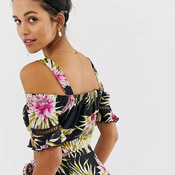 RIVER ISLAND Tropical Palm Cold Shoulder Crop Top - Picture 11 of 12